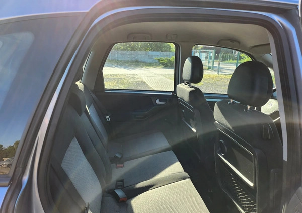 Opel Meriva cena 6900 przebieg: 212345, rok produkcji 2004 z Piła małe 466